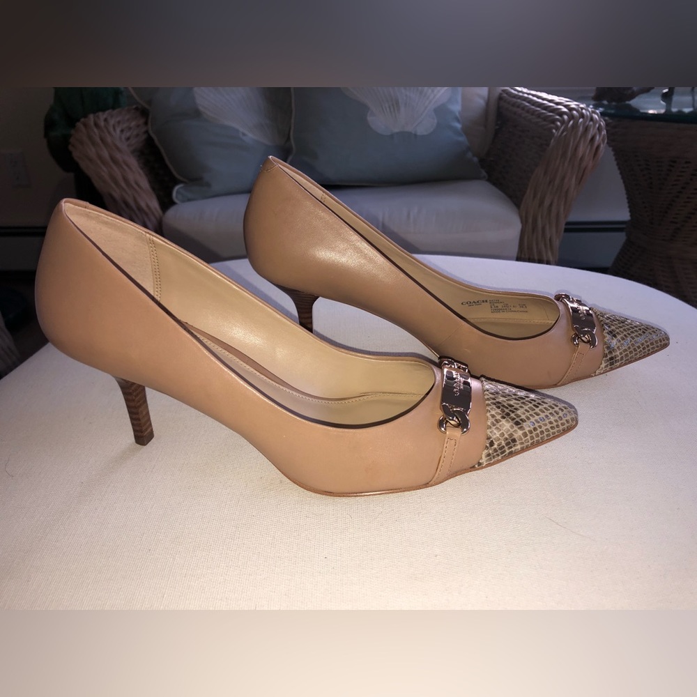 Beautiful Tan and Snake Skin Coach Pump